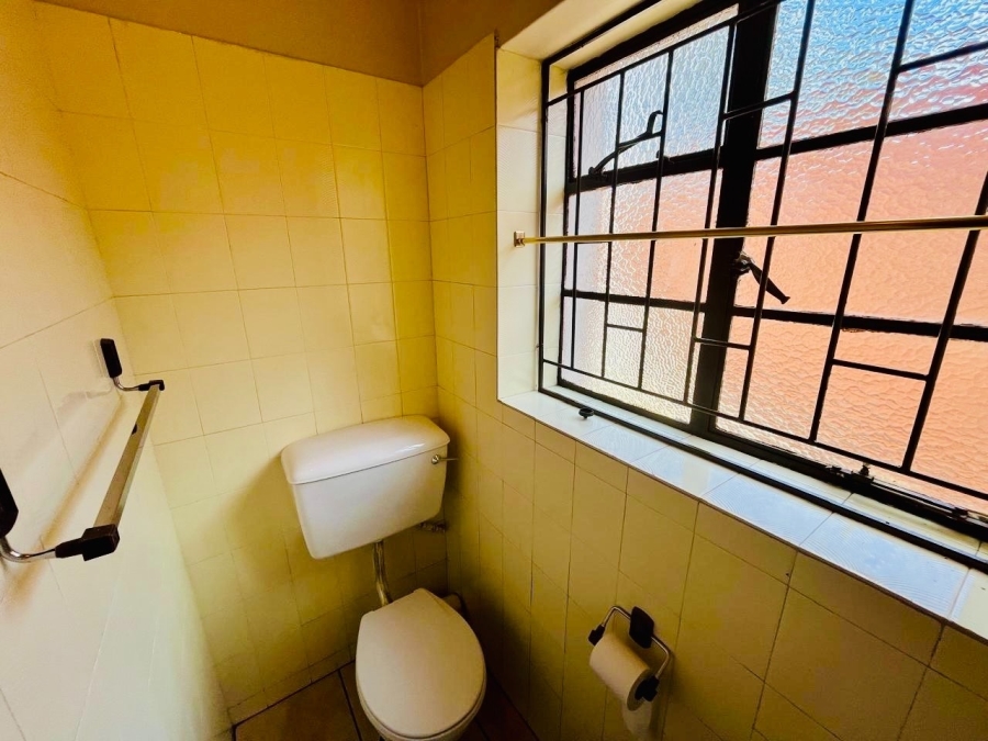 9 Bedroom Property for Sale in Bloemfontein Free State